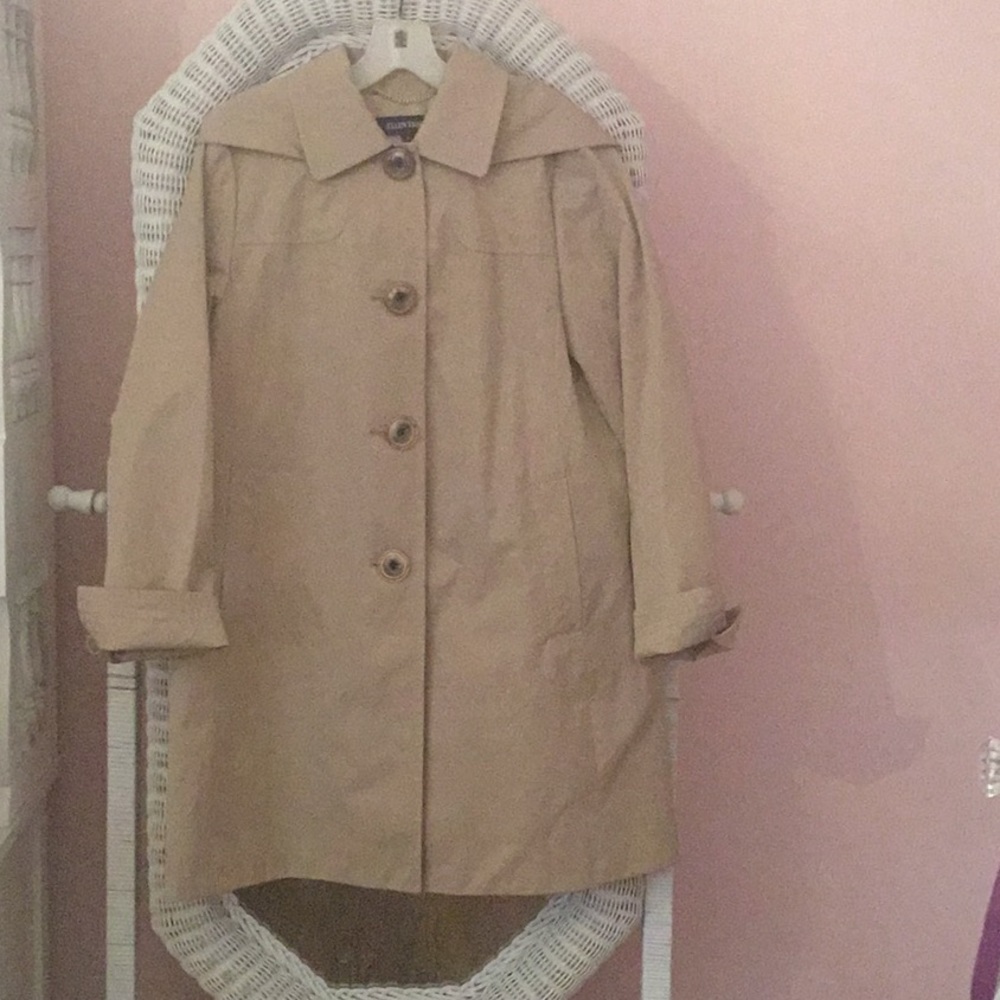 ELLEN TRACEY RAINCOAT SIZE SMALL